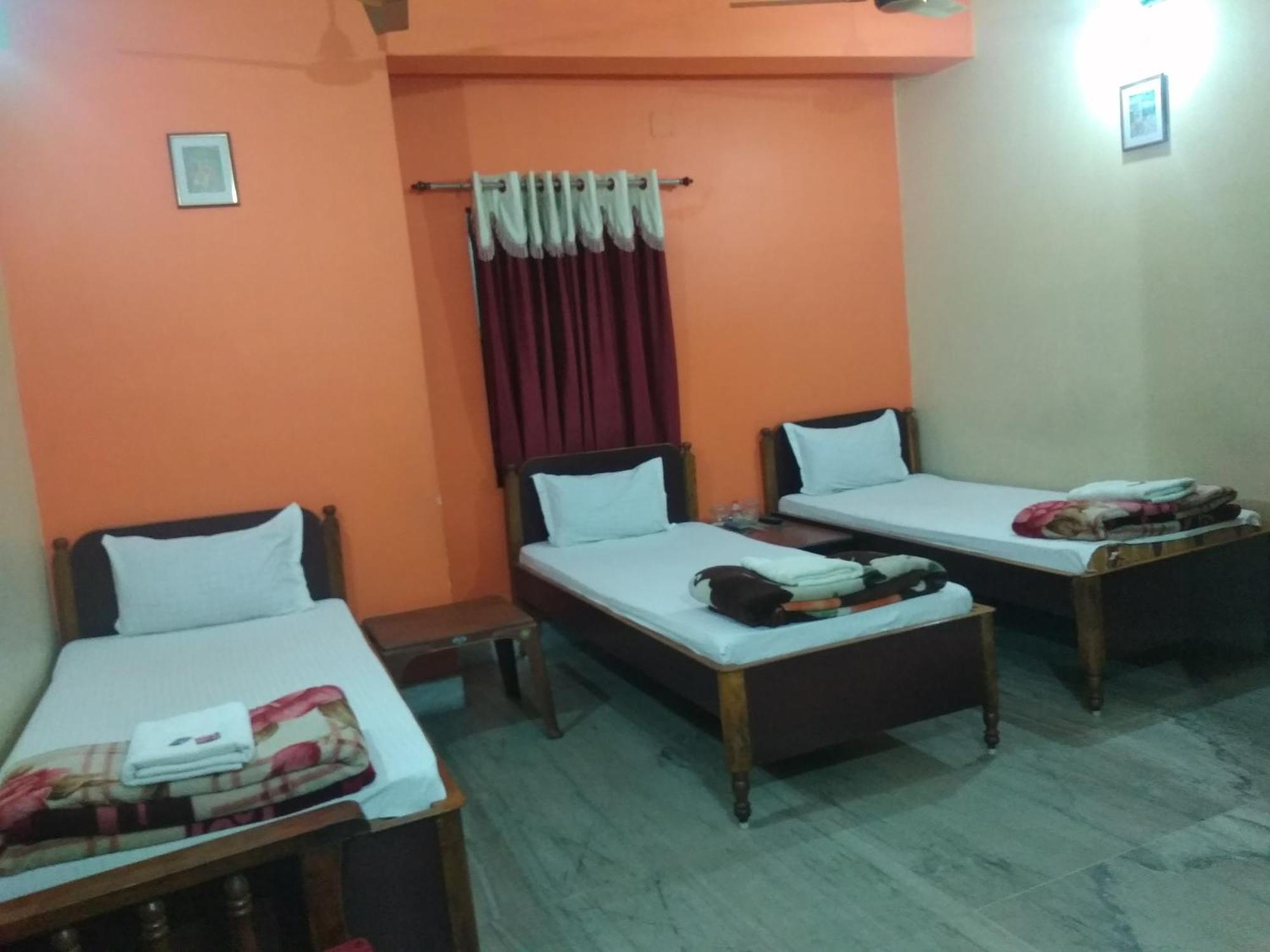 Hotel Chandrakala Regency 300 Meters From Dhanbad Railway Exteriör bild