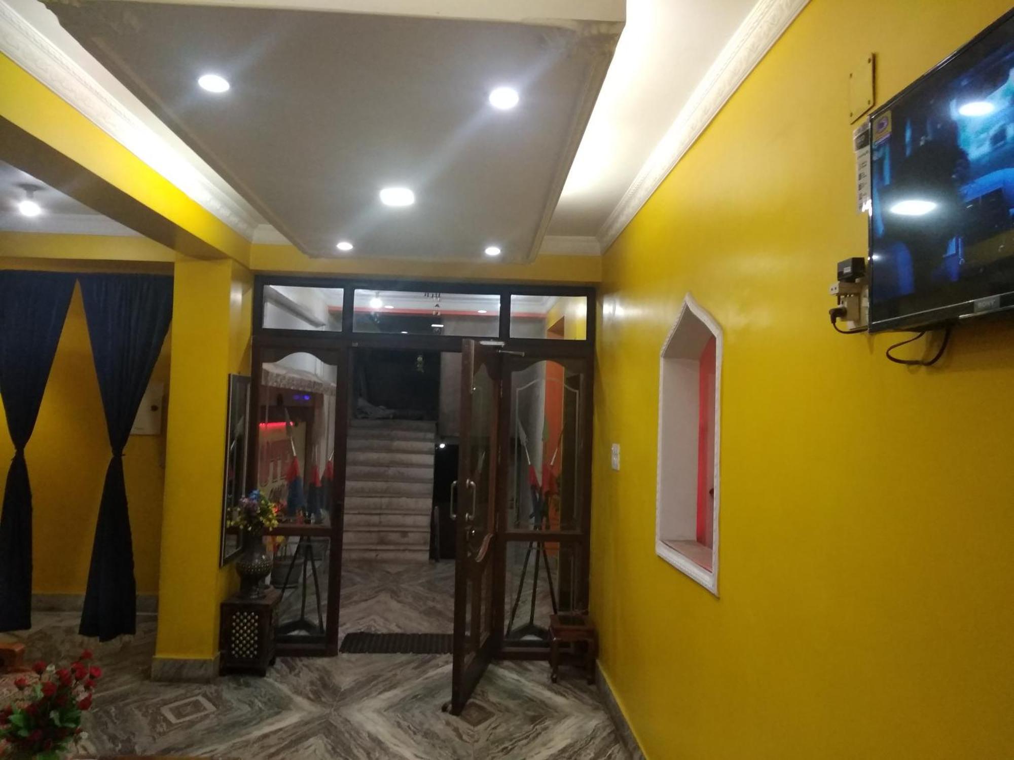 Hotel Chandrakala Regency 300 Meters From Dhanbad Railway Exteriör bild